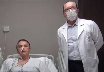 Médico de Bolsonaro comunica que cirurgia foi descartada