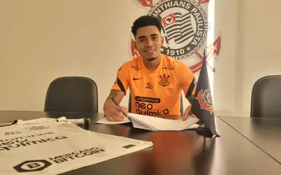 Corinthians renova com Du Queiroz até o fim de 2025