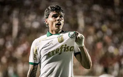 Palmeiras supera o Vitória em Salvador na estreia do Campeonato Brasileiro