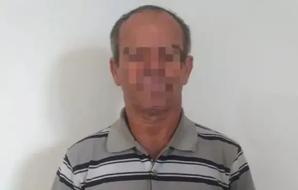 Homem é preso acusado de estuprar a filha de 13 anos, em Teixeira de Freitas